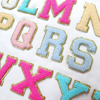 5.1cm 5.7cm 6.3cm 7cm Lettres A-Z Patch Glitter Le repassage de la chenille