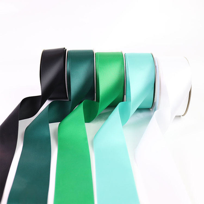 100% polyester ruban satiné à face unique en 196 couleurs personnalisées 38mm 50mm 100 yards/roll