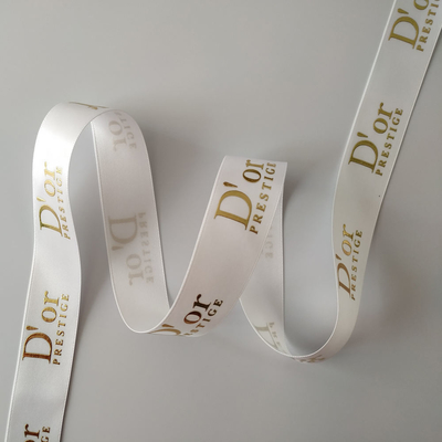 Accepté par l'OEM en papier d'or personnalisé imprimé en 3D avec logo polyester ruban satiné pour emballage cadeau