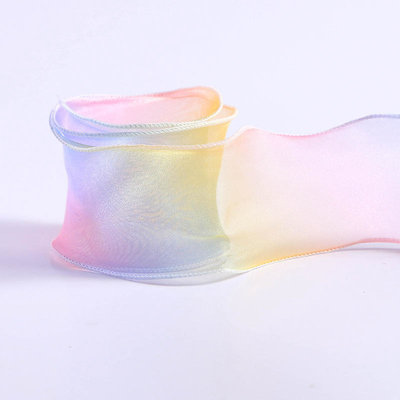 Gradient Curling Wave Edge Tissu satiné arc-en-ciel artisanal fleurs de ruban à courroie de cheveux pour enfants